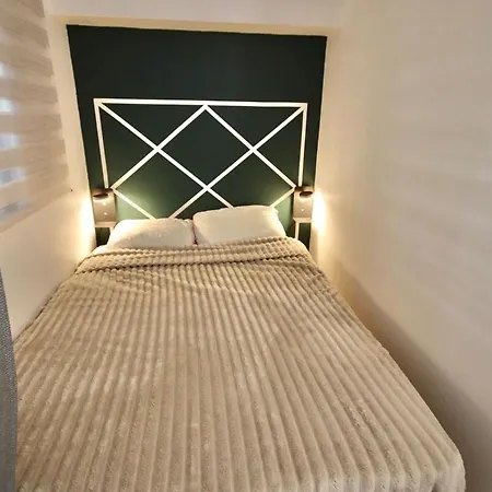 Lovely 2 25m2 - Pool - Ac - Terrace 앙티브