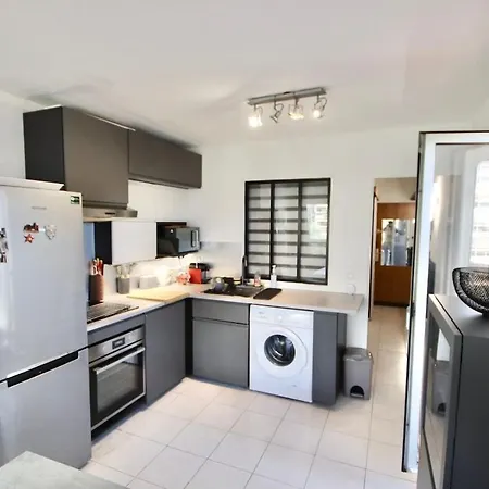 아파트 Lovely 2 25m2 - Pool - Ac - Terrace *