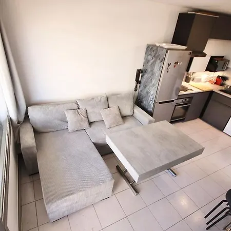Lovely 2 25m2 - Pool - Ac - Terrace Apartment Antibes
